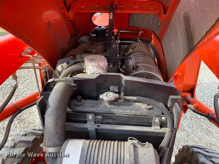 image for item DL6782 2019 Kubota L3301HST  MFWD tractor