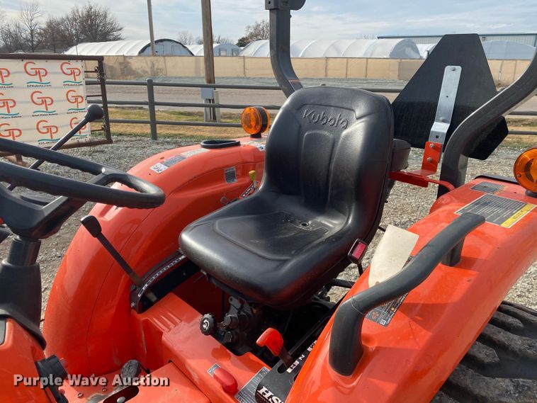 image for item DL6782 2019 Kubota L3301HST  MFWD tractor