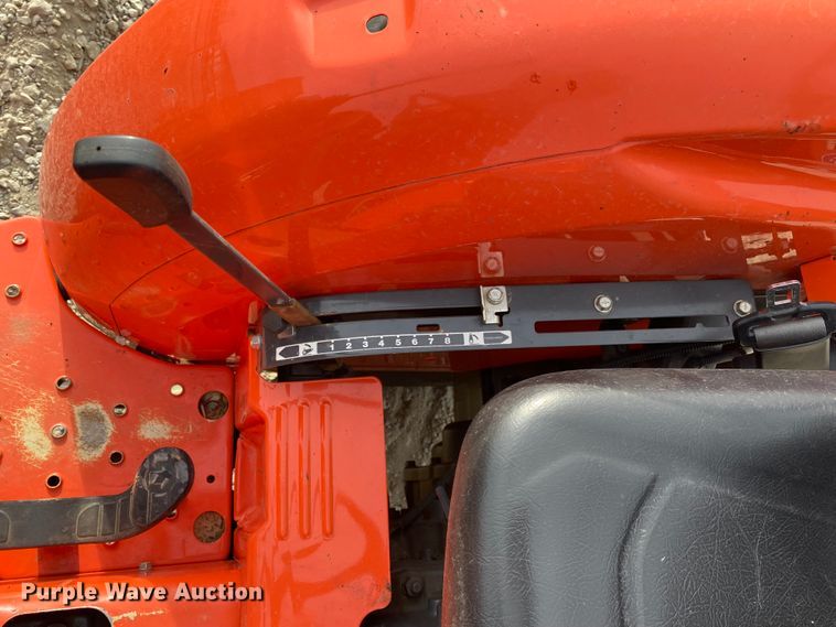 image for item DL6782 2019 Kubota L3301HST  MFWD tractor