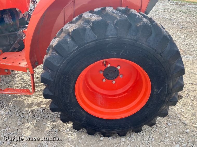image for item DL6782 2019 Kubota L3301HST  MFWD tractor