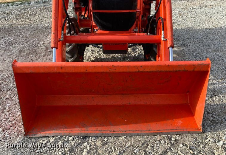 image for item DL6789 2020 Kubota L3901DT  MFWD tractor