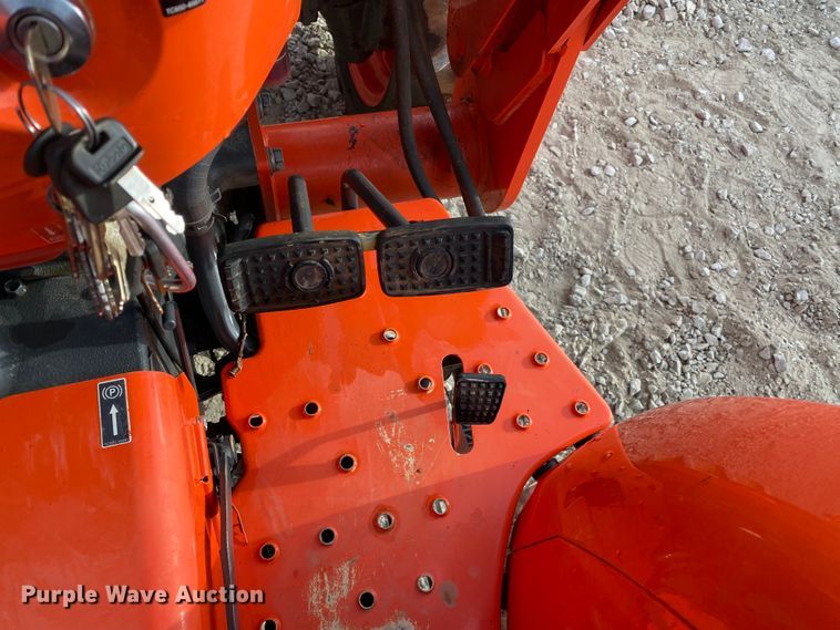 image for item DL6789 2020 Kubota L3901DT  MFWD tractor