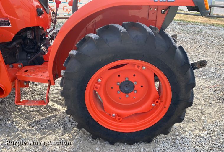 image for item DL6789 2020 Kubota L3901DT  MFWD tractor