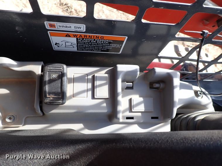 image for item IC9698 2020 Kubota SVL65-2  tracked skid steer loader