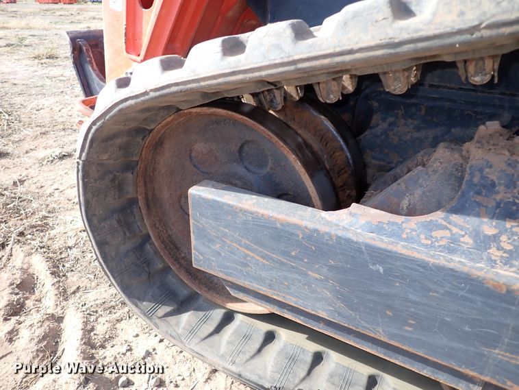 image for item IC9698 2020 Kubota SVL65-2  tracked skid steer loader