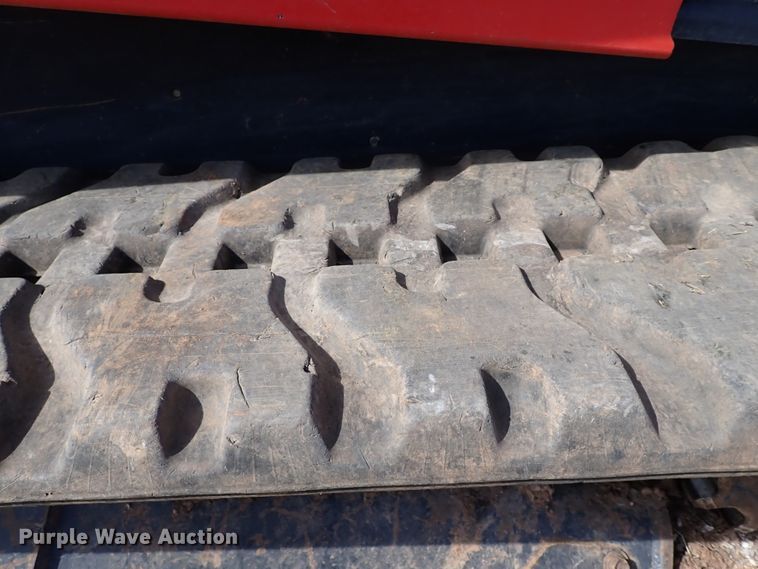 image for item IC9698 2020 Kubota SVL65-2  tracked skid steer loader