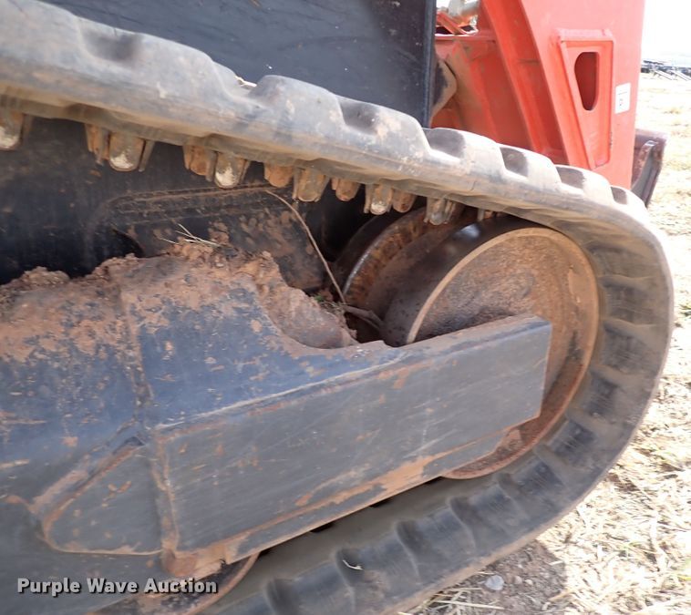 image for item IC9698 2020 Kubota SVL65-2  tracked skid steer loader