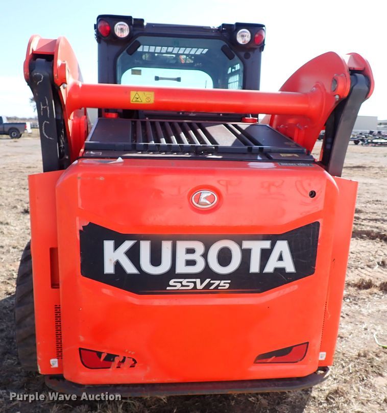 image for item IC9699 2017 Kubota SSV75  skid steer loader