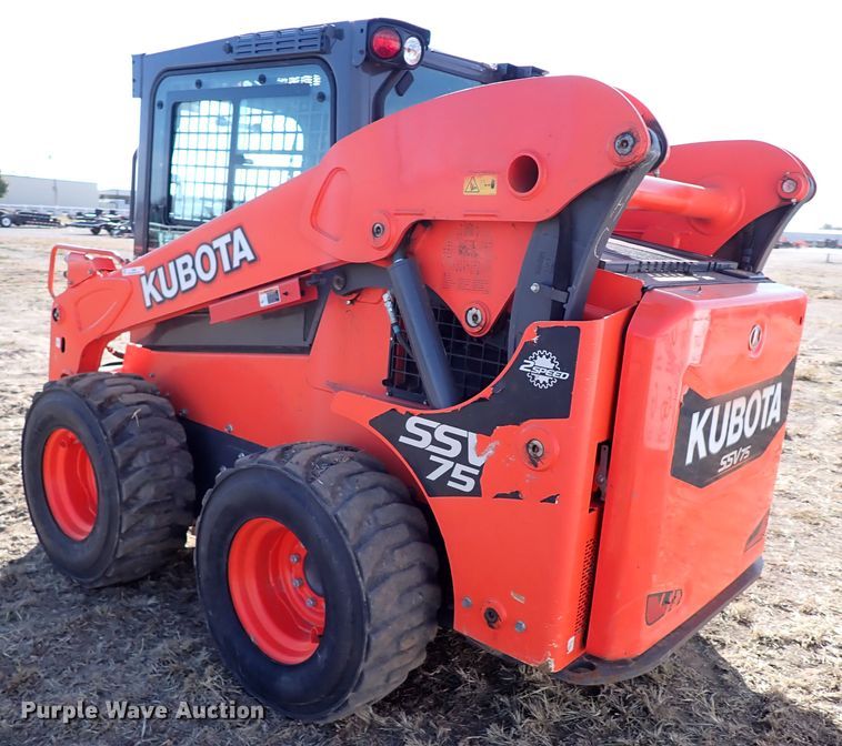 image for item IC9699 2017 Kubota SSV75  skid steer loader