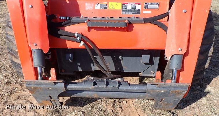 image for item IC9699 2017 Kubota SSV75  skid steer loader