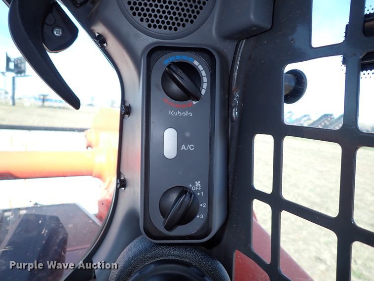 image for item IC9699 2017 Kubota SSV75  skid steer loader