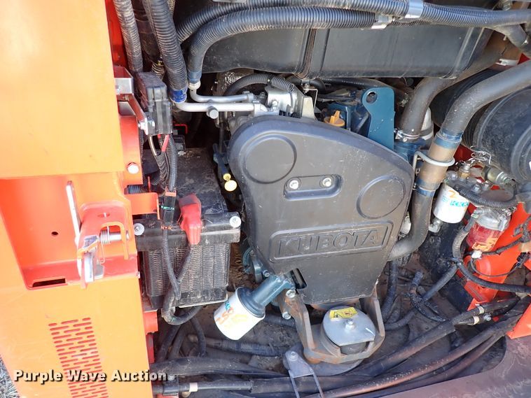 image for item IC9699 2017 Kubota SSV75  skid steer loader