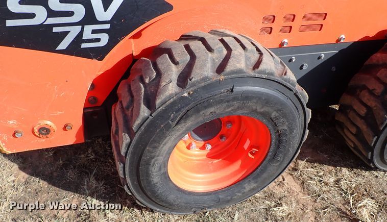 image for item IC9699 2017 Kubota SSV75  skid steer loader