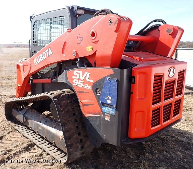 image for item IC9700 2020 Kubota SVL95-2S  tracked skid steer loader