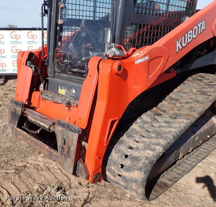 image for item IC9700 2020 Kubota SVL95-2S  tracked skid steer loader