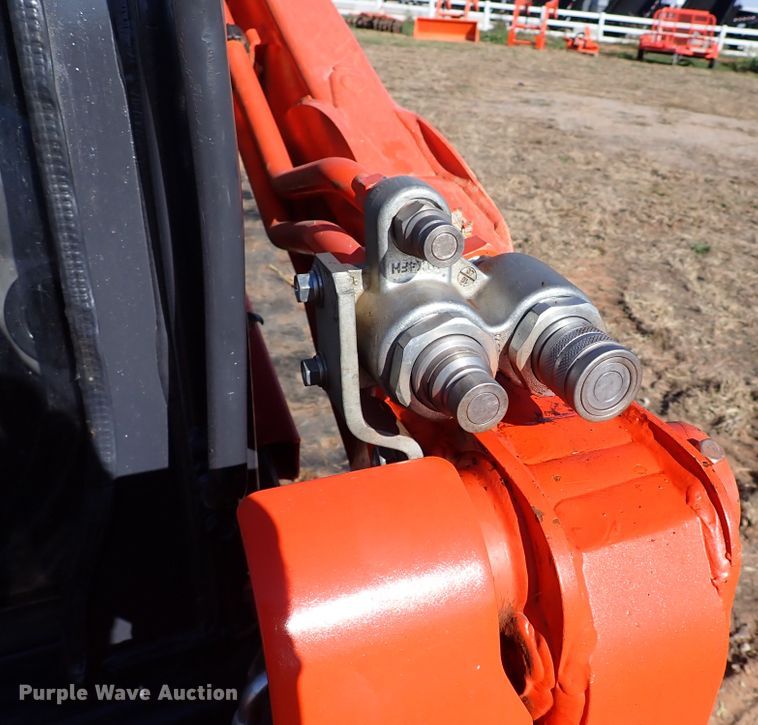 image for item IC9700 2020 Kubota SVL95-2S  tracked skid steer loader