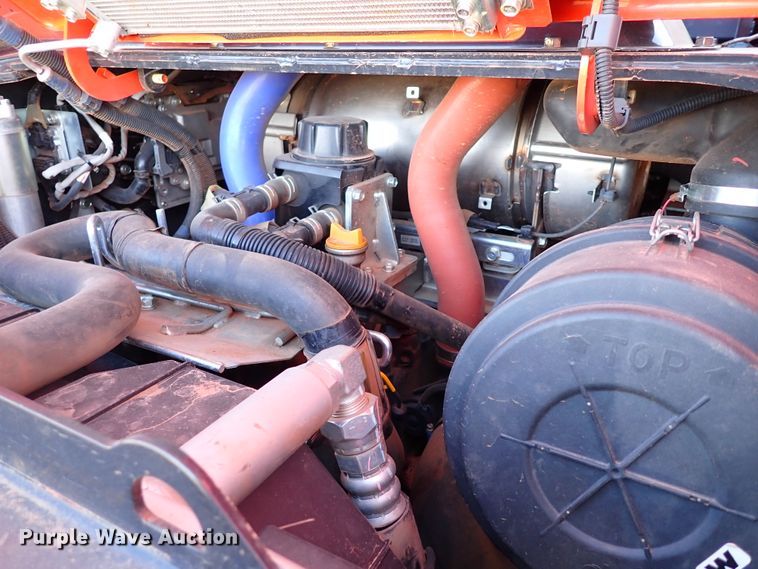 image for item IC9700 2020 Kubota SVL95-2S  tracked skid steer loader