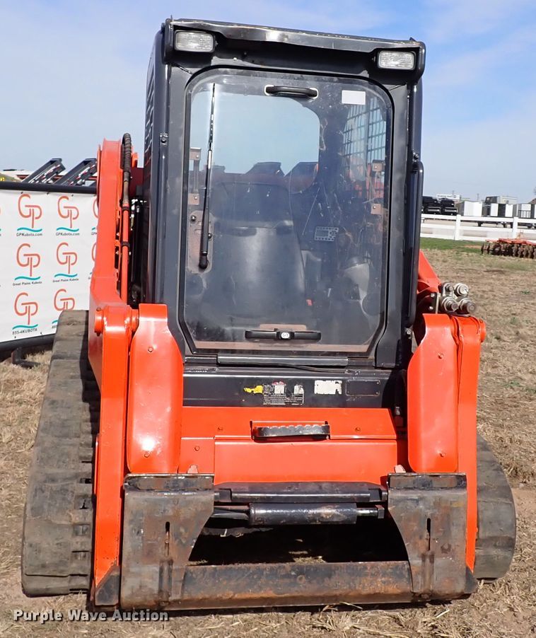 image for item IC9701 2019 Kubota SVL75-2  tracked skid steer loader