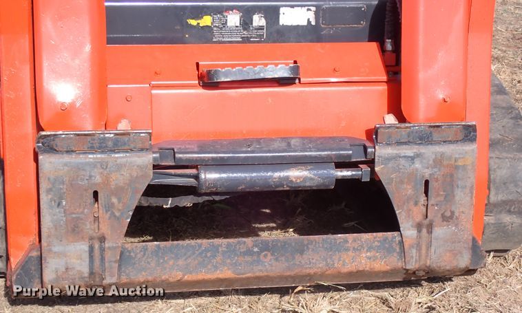 image for item IC9701 2019 Kubota SVL75-2  tracked skid steer loader