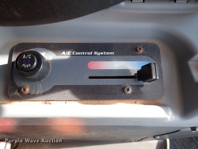 image for item IC9701 2019 Kubota SVL75-2  tracked skid steer loader