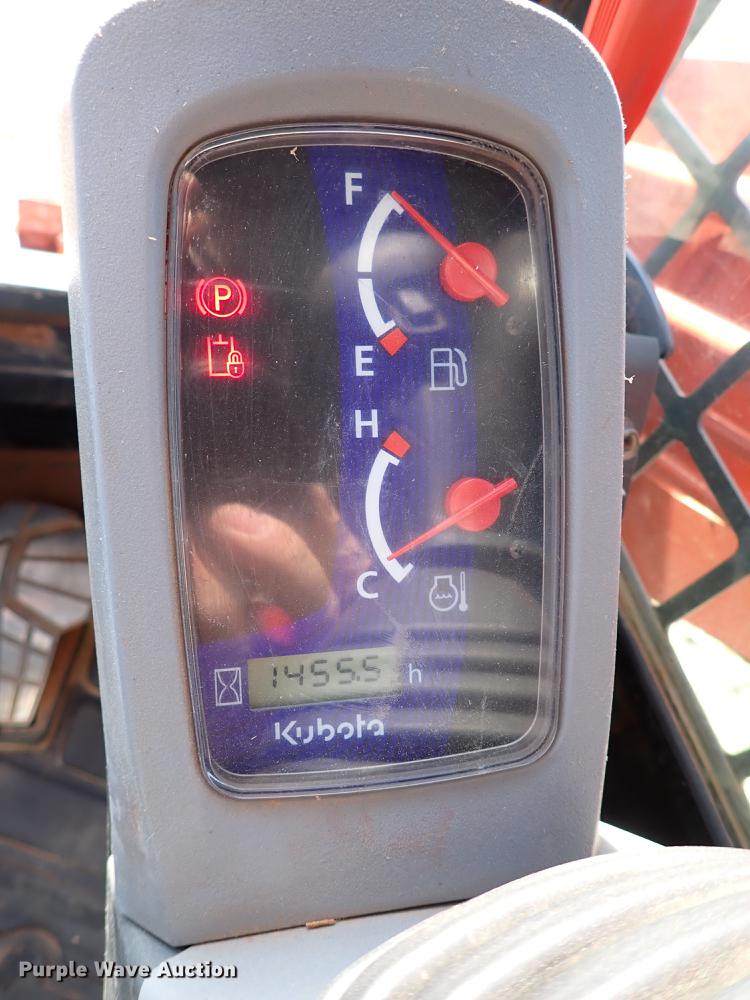 image for item IC9701 2019 Kubota SVL75-2  tracked skid steer loader