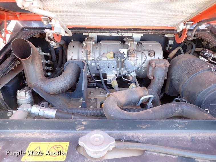 image for item IC9701 2019 Kubota SVL75-2  tracked skid steer loader