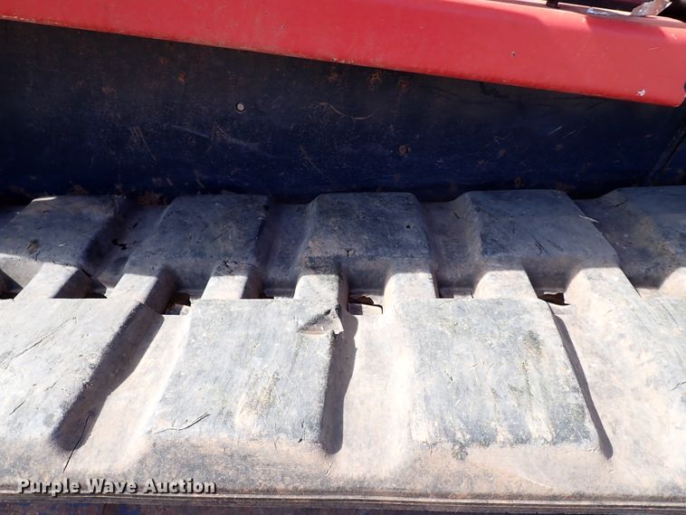 image for item IC9701 2019 Kubota SVL75-2  tracked skid steer loader