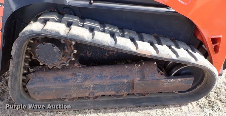 image for item IC9701 2019 Kubota SVL75-2  tracked skid steer loader