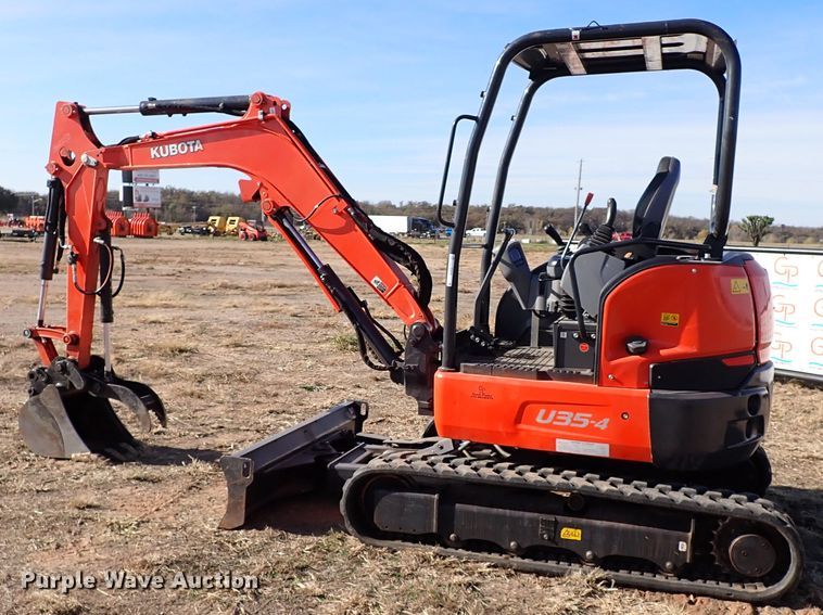 image for item IC9702 2020 Kubota U35-4  mini excavator