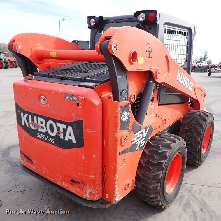 image for item IC9711 2016 Kubota SSV75  skid steer loader