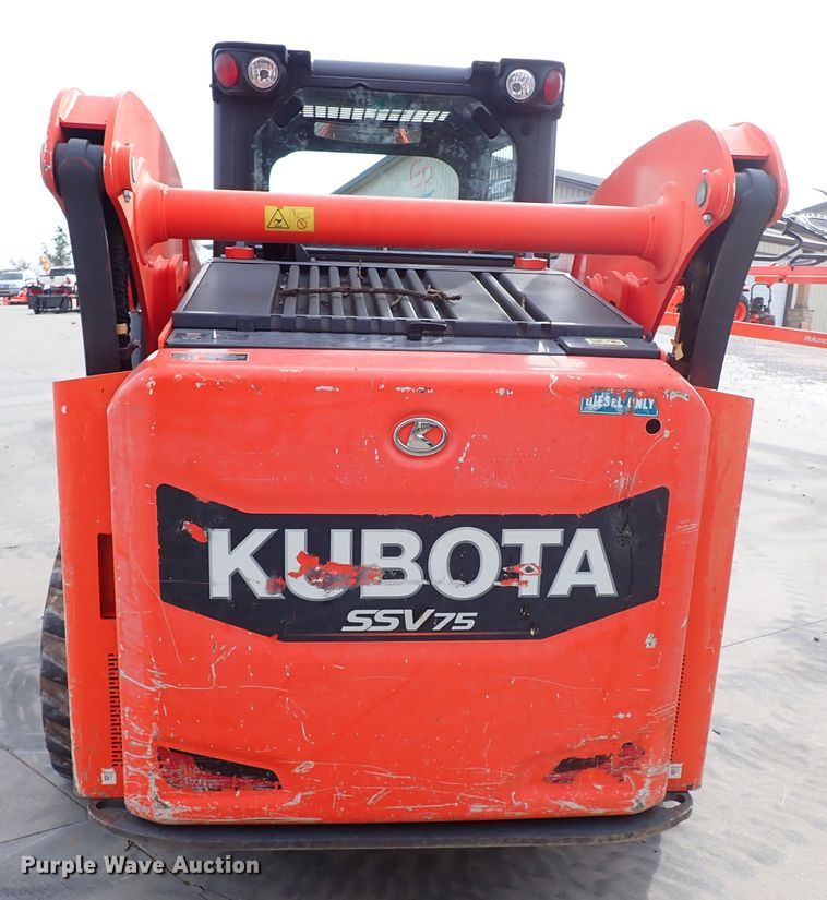 image for item IC9711 2016 Kubota SSV75  skid steer loader