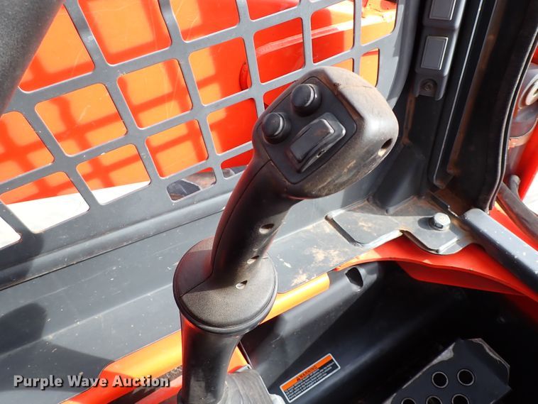 image for item IC9711 2016 Kubota SSV75  skid steer loader