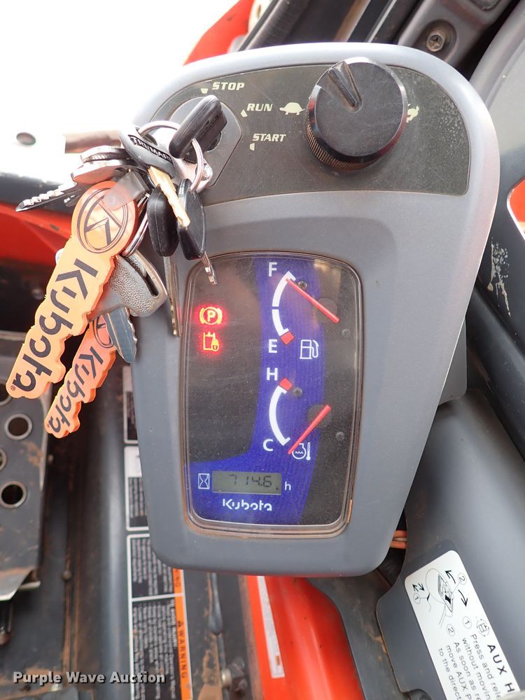 image for item IC9711 2016 Kubota SSV75  skid steer loader