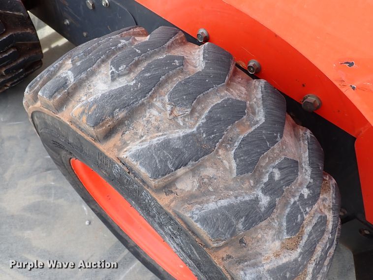 image for item IC9711 2016 Kubota SSV75  skid steer loader