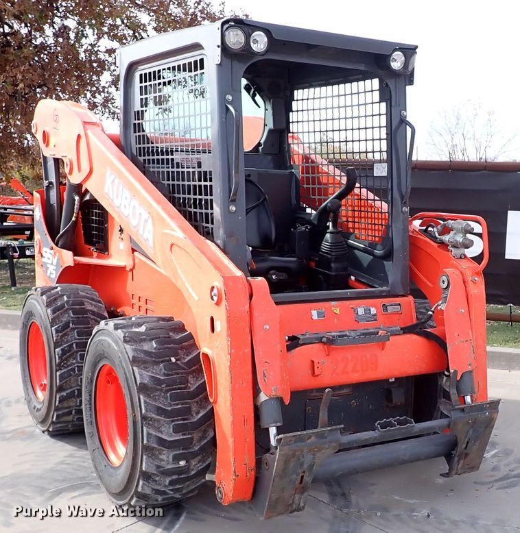 image for item IC9712 2017 Kubota SSV75  skid steer loader