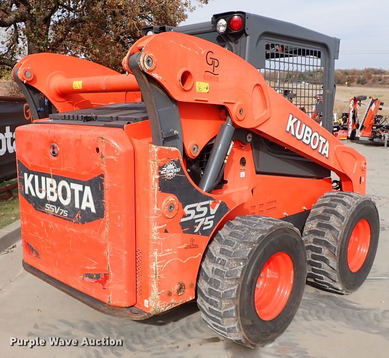 image for item IC9712 2017 Kubota SSV75  skid steer loader