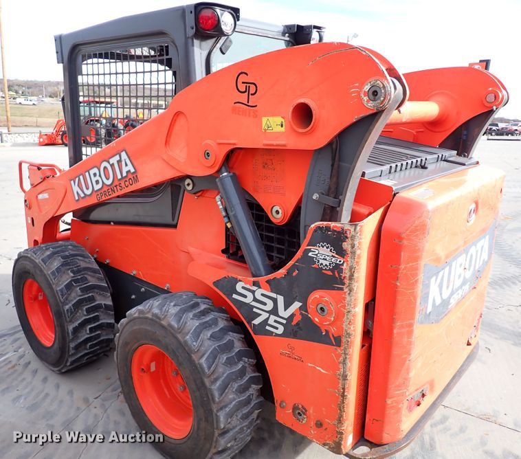 image for item IC9712 2017 Kubota SSV75  skid steer loader