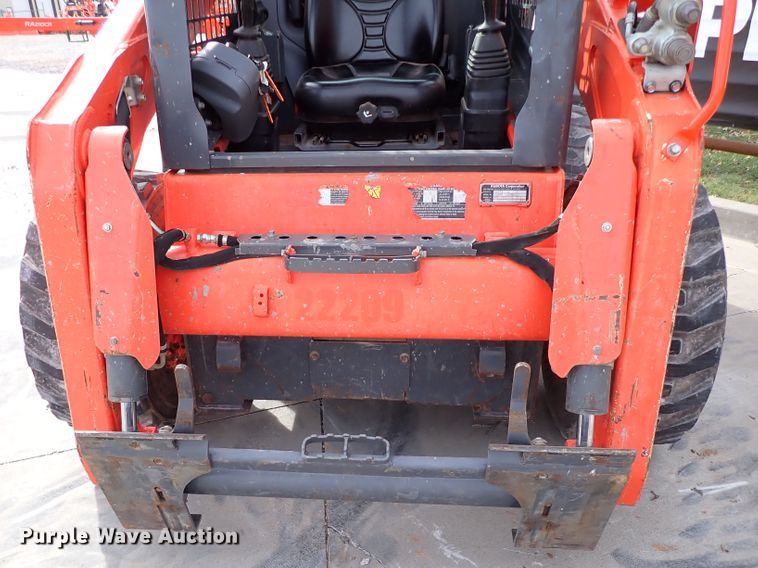 image for item IC9712 2017 Kubota SSV75  skid steer loader