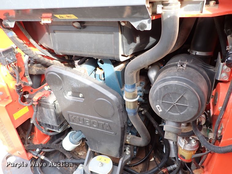 image for item IC9712 2017 Kubota SSV75  skid steer loader