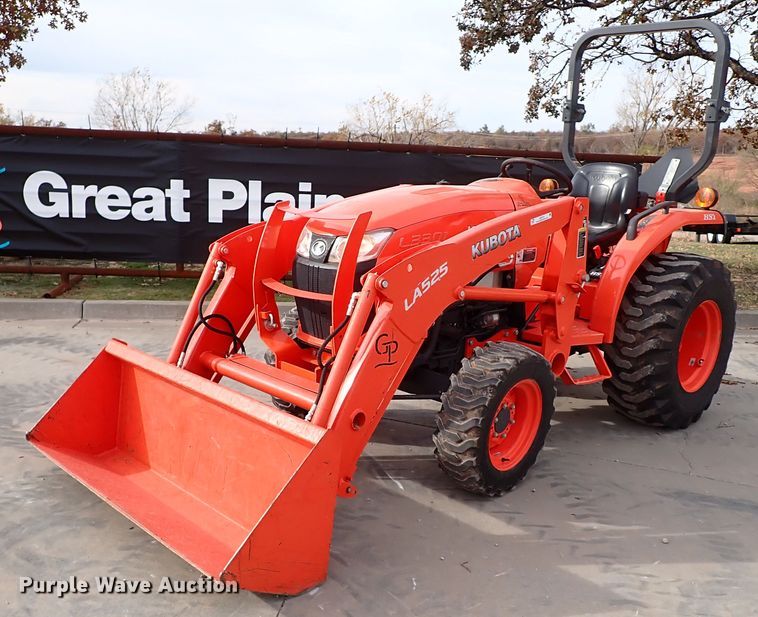 image for item IC9714 2019 Kubota L3901HST  MFWD tractor