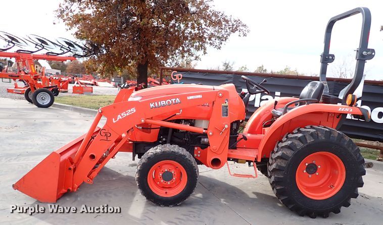 image for item IC9714 2019 Kubota L3901HST  MFWD tractor