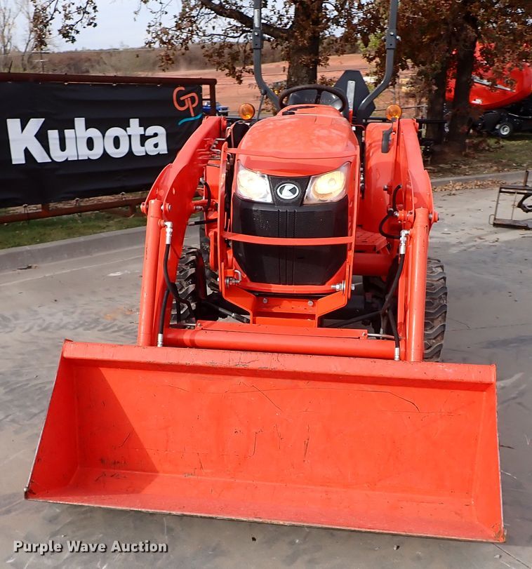 image for item IC9714 2019 Kubota L3901HST  MFWD tractor