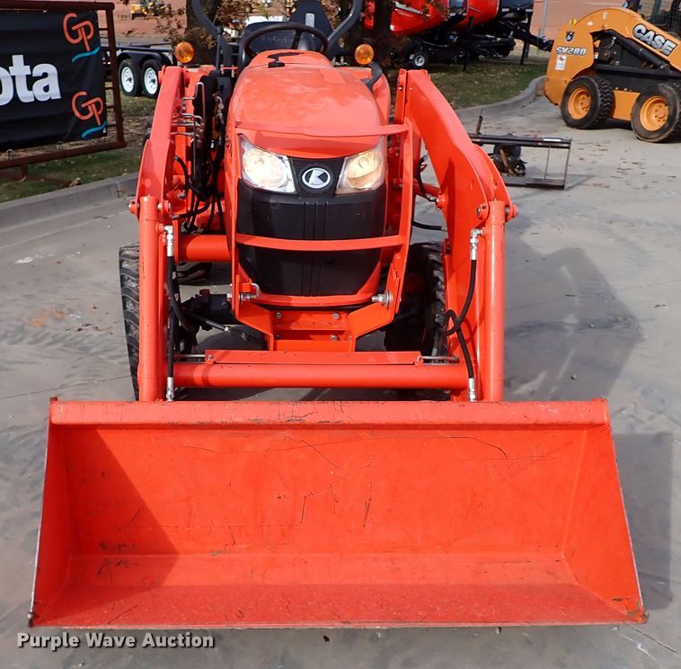 image for item IC9714 2019 Kubota L3901HST  MFWD tractor