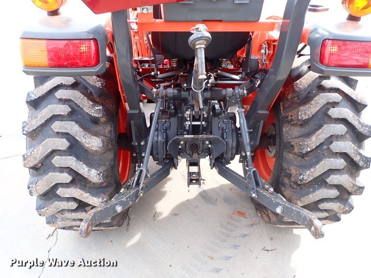 image for item IC9714 2019 Kubota L3901HST  MFWD tractor