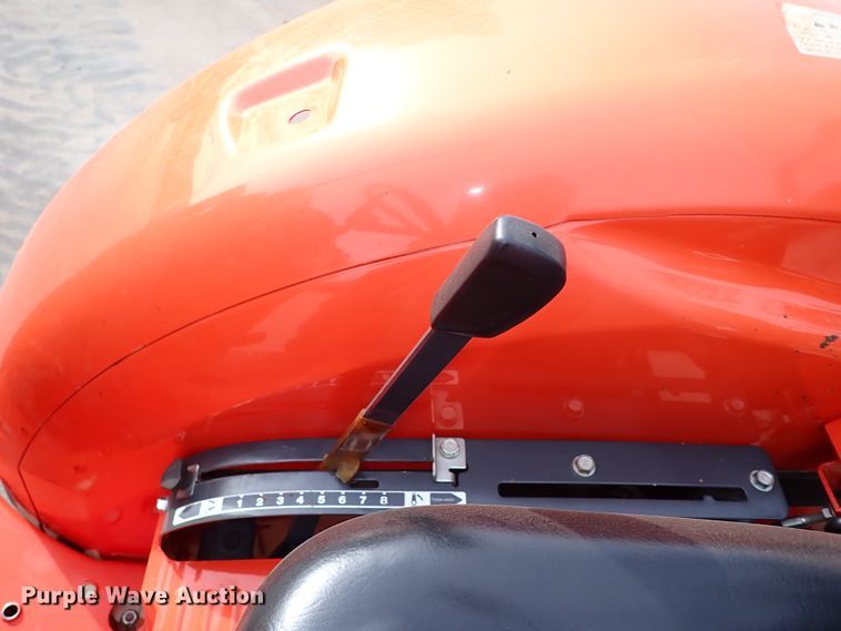 image for item IC9714 2019 Kubota L3901HST  MFWD tractor