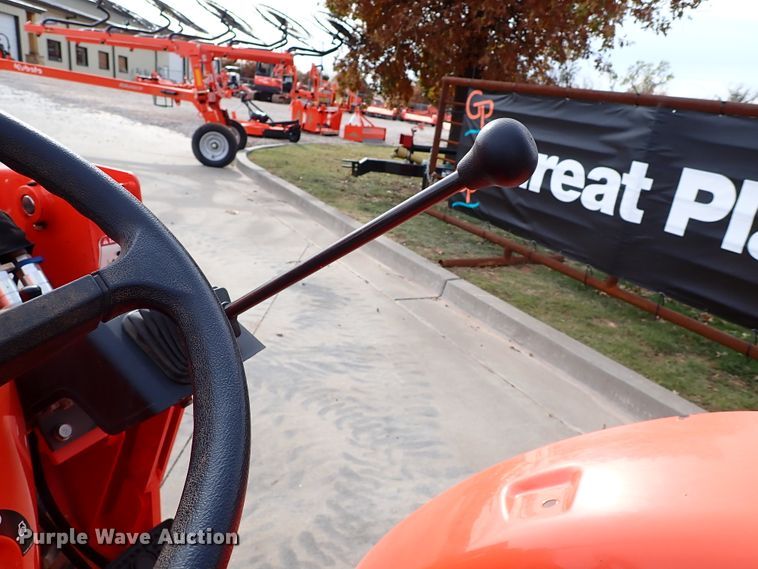 image for item IC9714 2019 Kubota L3901HST  MFWD tractor