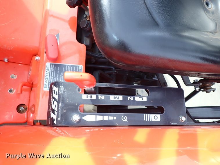 image for item IC9714 2019 Kubota L3901HST  MFWD tractor