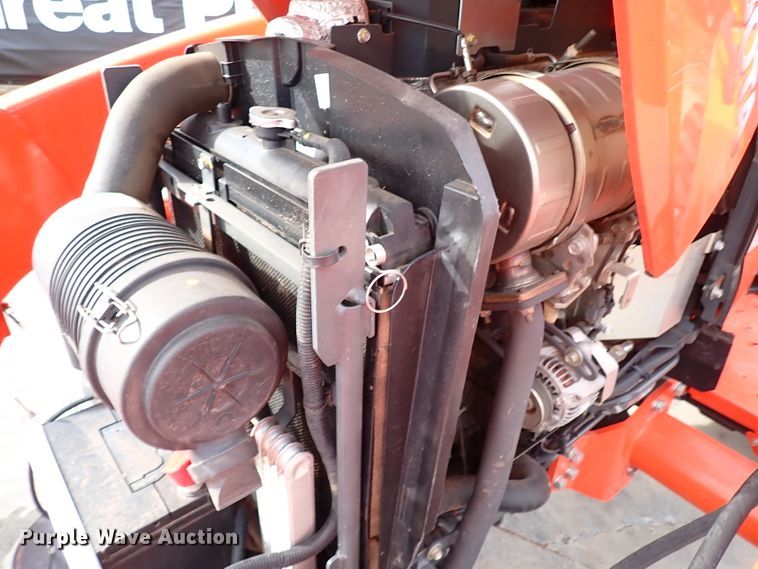 image for item IC9714 2019 Kubota L3901HST  MFWD tractor