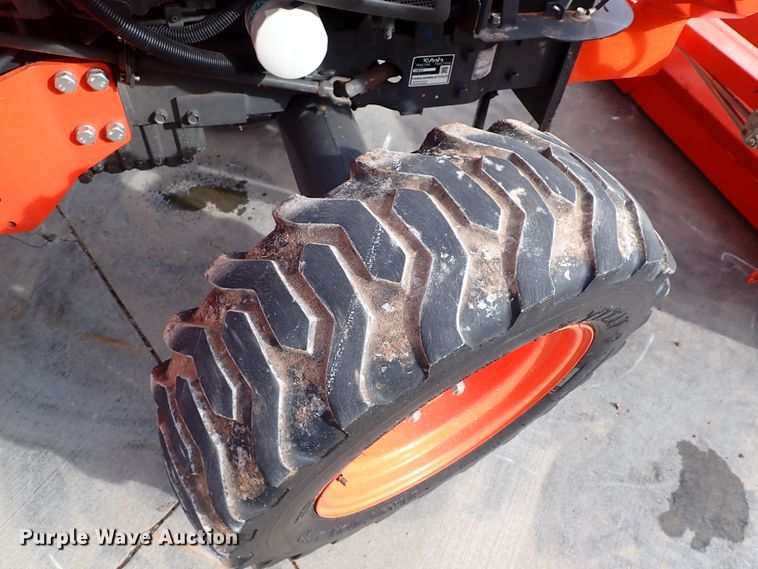 image for item IC9714 2019 Kubota L3901HST  MFWD tractor