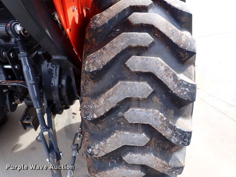 image for item IC9714 2019 Kubota L3901HST  MFWD tractor